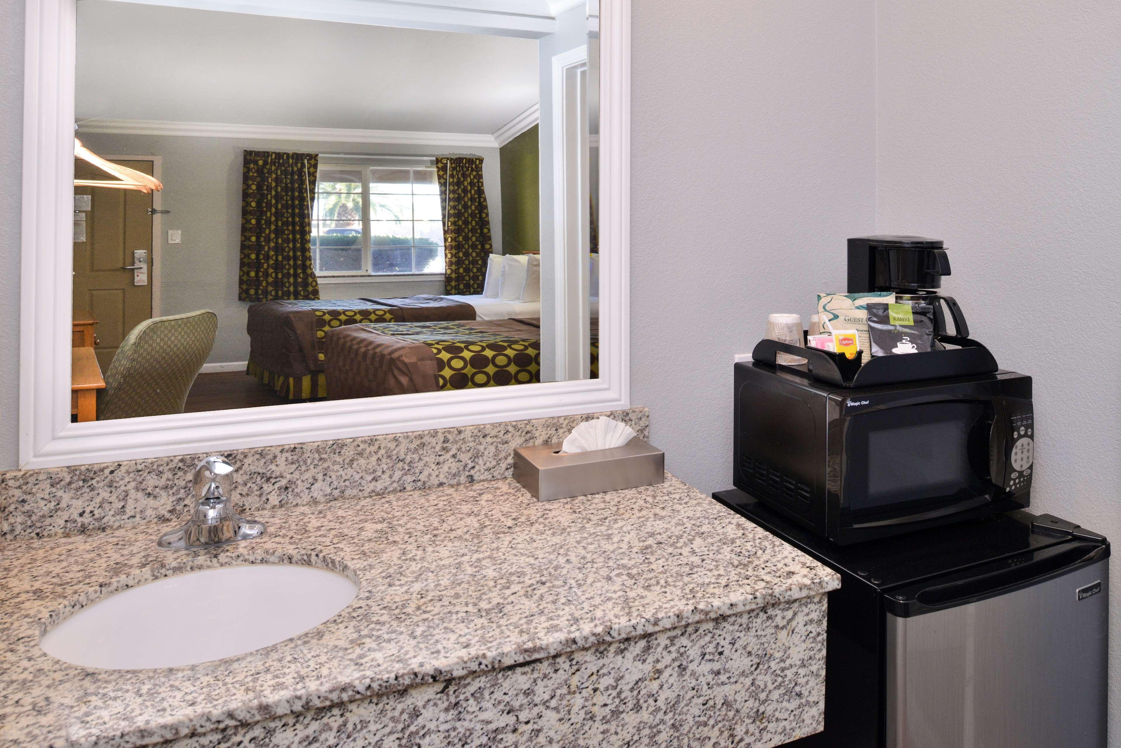 Americas Best Value Inn Los Banos Eksteriør billede